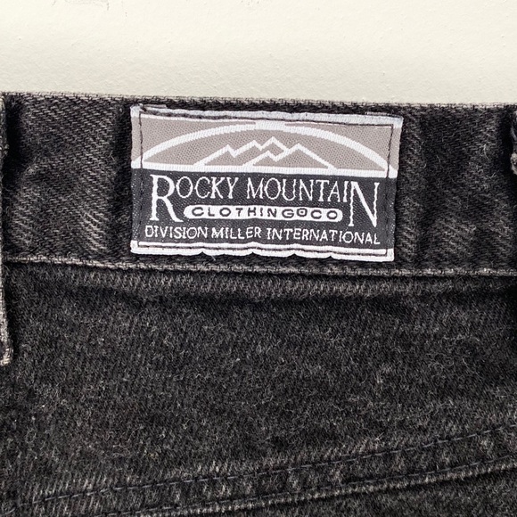 VINTAGE HIGH RISE Rocky Mountain Mom Jeans Black - Picture 6 of 8